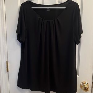 Women’s black short sleeve blouse-1x